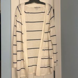 Vineyard Vines woman’s open feint long sleeved cardigan